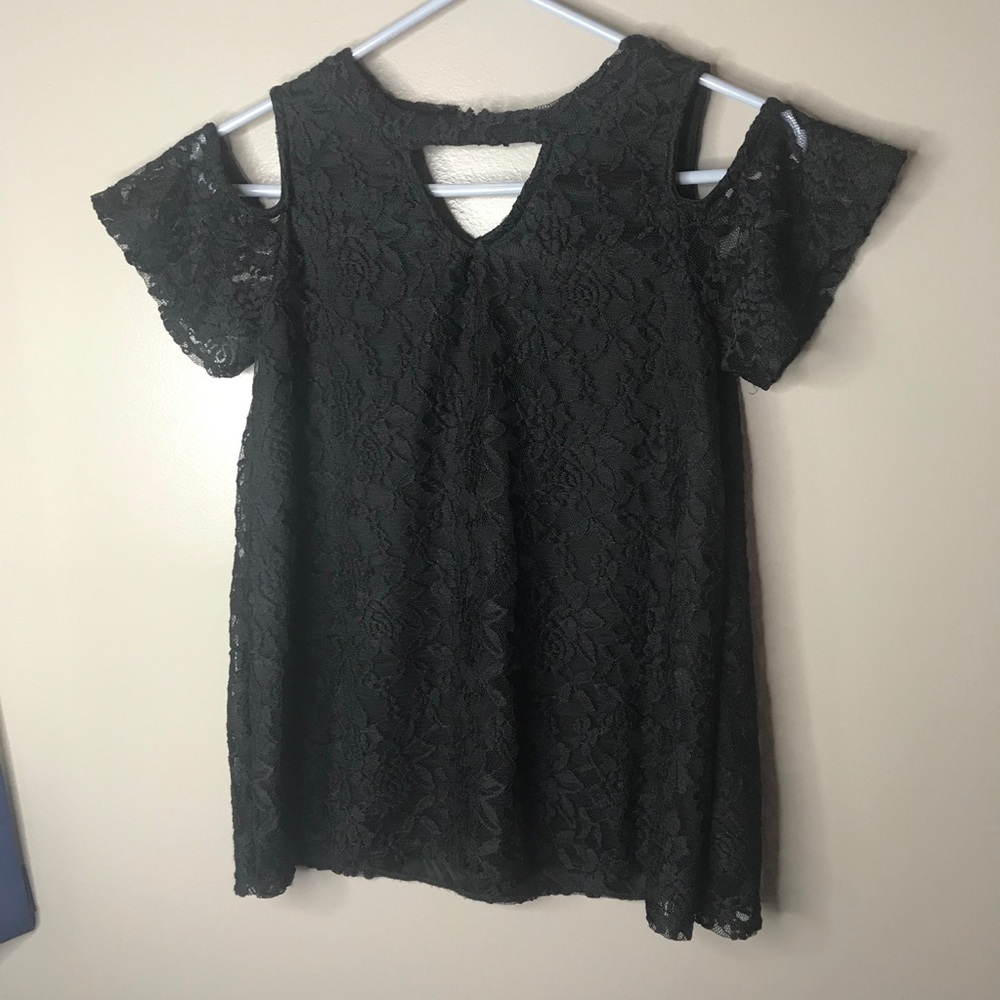 🔴 Maurices lace top, size small